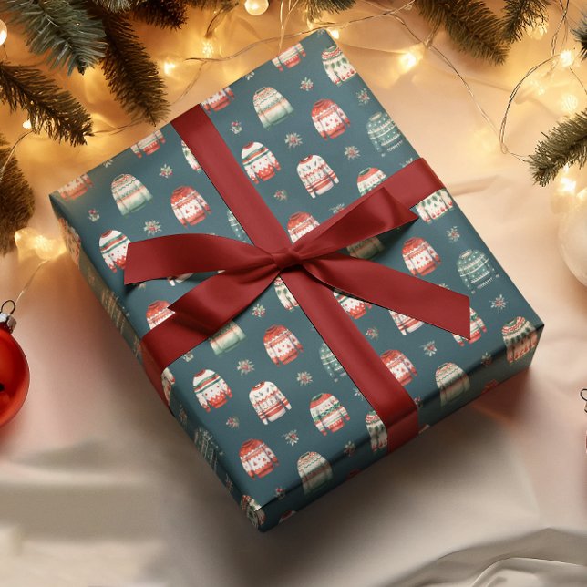 Papier Cadeau Doudou de Noël moche | Holly et Berries Motif (Ugly Christmas Sweater Holly and Berries Pattern Dark Teal Green Wrapping Paper)