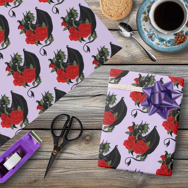 Papier Cadeau Dragon Noir Mystique Roses Rouges Lavande Gothique (Créateur téléchargé)