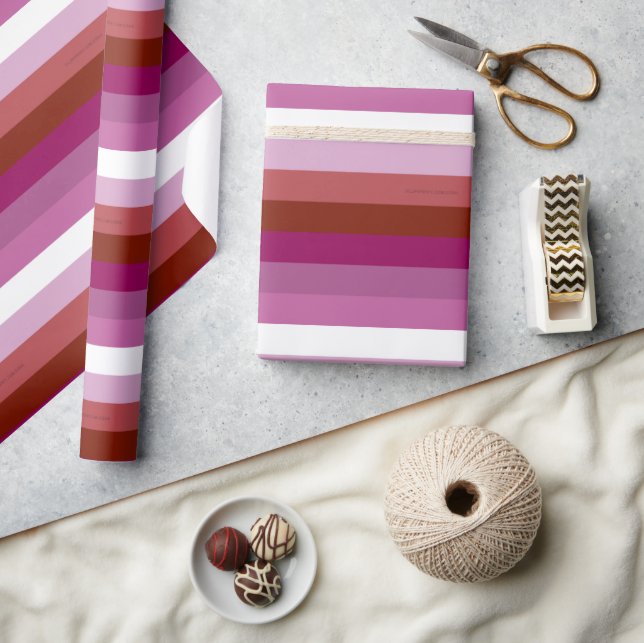 Papier Cadeau Drapeau de fierté lesbienne de SlipperyJoe's fémin (Artisanat)