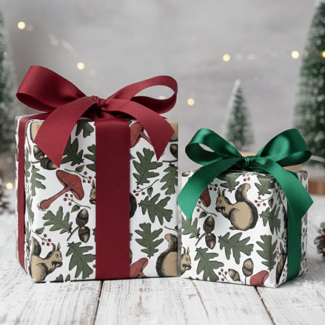 Papier Cadeau Écureuils de la Forêt Festive, Acornes et Champign (Festive Cute Forest Winter Squirrels & Leaves Woodland Wrapping Paper for Nature Wild Animals Lover)