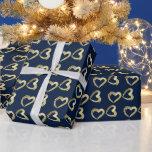 Papier Cadeau Elégant coeur d'or sur la Marine bleu foncé<br><div class="desc">Papiers cadeaux. Elégant faux Coeurs d'or sur Dark Navy Blue. Idéal pour de nombreuses occasions telles que Sweetest Day, Anniversaire, Anniversaire, Mariage, etc... ⭐ 99% de mes designs dans mon magasin sont réalisés dans "COUCHES". Cela vous permet de redimensionner et de déplacer facilement les graphiques et le texte pour qu'il...</div>