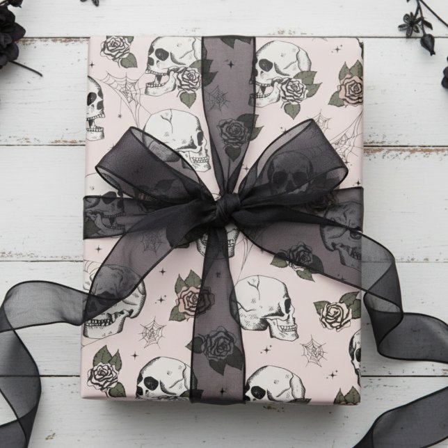 Papier Cadeau Elégant crâne gothique rose-bleu Halloween (Elegant Blush Pink Gothic Bridal Shower Wrapping Paper. Vintage Floral Black Skull & Roses Pattern )