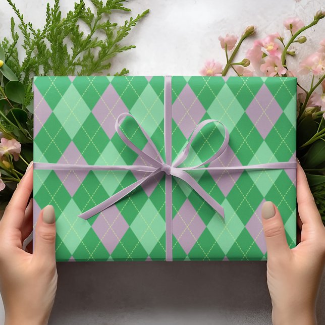 Papier Cadeau Élégant violet et vert Jacquard Motif fille (Cute Green & Purple Argyle Pattern. Childrens Birthdays, St Patrick's Day. Green & Purple Diamonds.)