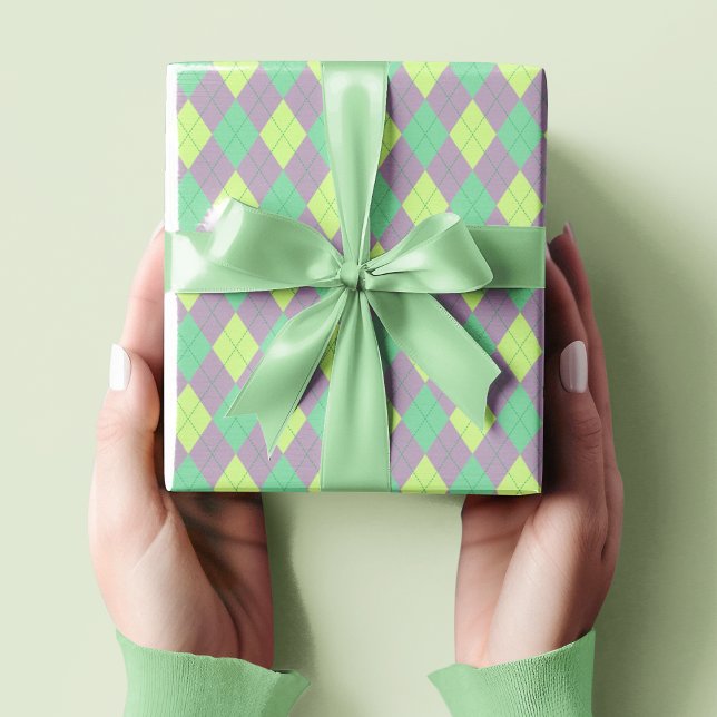 Papier Cadeau Élégant violet et vert Jacquard Motif fille (Cute Green, Purple and Lime Argyle Pattern. Childrens Birthdays, St Patrick's Day. Diamonds Pattern)