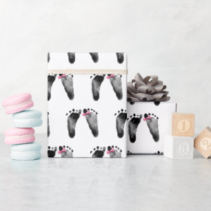 Papier Cadeau Empreintes Fille Bébé Avec Bow Rose