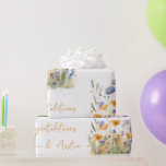 Papier Cadeau Félicitations aux Mariages/douches Fleur sauvage p<br><div class="desc">De magnifiques fleurs sauvages de pavot violet et jaune ont également été personnalisés avec les noms de mariés et de mariés. Conçu pour la douche nuptiale ou mariage,  anniversaire et autres.</div>