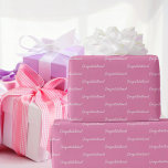 Papier Cadeau Félicitations blanc rose<br><div class="desc">Un papier d'emballage gris et tendance. arrière - plan rose,  texte blanc : Félicitations !</div>