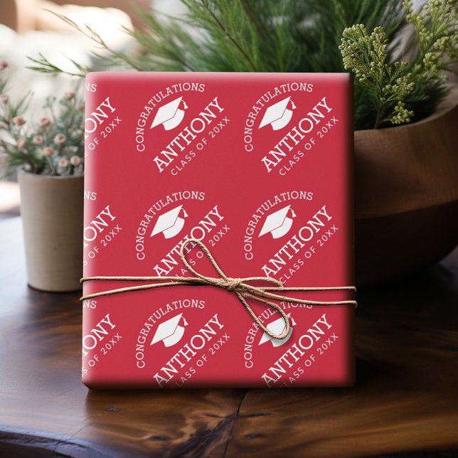Papier Cadeau Félicitations Graduate Graduate Cap rouge blanc (Personalized Wrapping Paper)