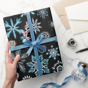 Papier Cadeau Festin Wrap Wonderland 'Blue Snowflakes on Black'