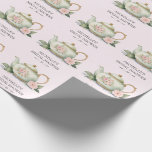 Papier Cadeau Fête des mariées de Tea Party d'aquarelle personna<br><div class="desc">Ce papier d'emballage personnalisé donne le ton parfait pour une charmante douche nuptiale sur le thème de la fête du thé. Orné d'un délicat motif floral aquarelle, il crée un look élégant et féminin qui fera ressortir le cadeau de la mariée. Customisez-le avec son nom et sa date de mariage...</div>