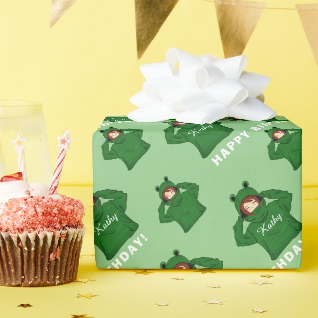 Papier Cadeau Fille Mignonne avec Dessin d'anniversaire de Capuc (Fête d'anniversaire)