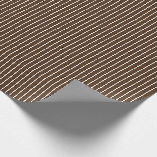 Papier Cadeau Fines rayures blanches sur fond marron foncé (Coin)