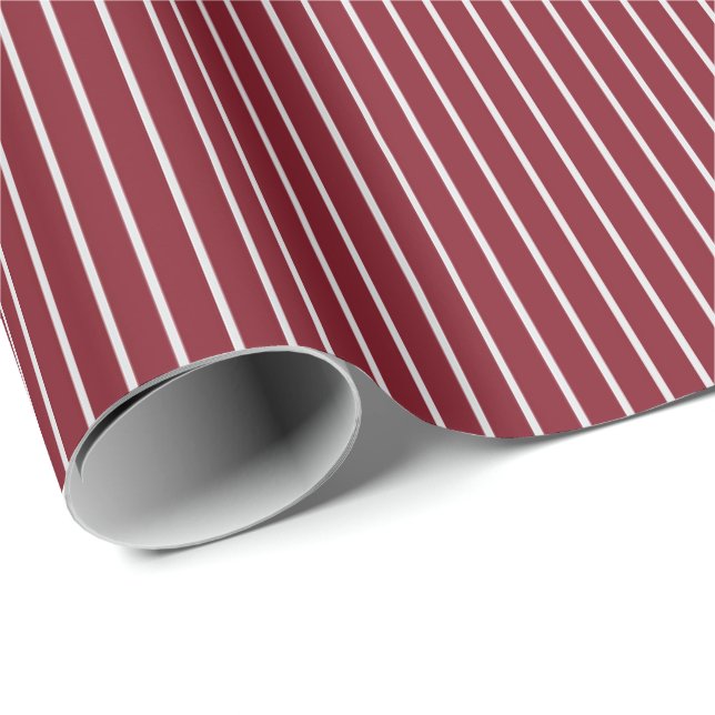 Papier Cadeau Fines rayures blanches sur fond rouge foncé (Coin rond)