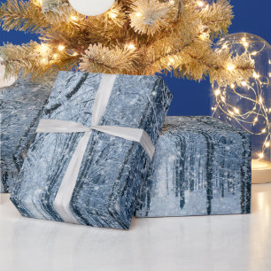 Papier Cadeau Flammes de neige de Noël à travers les arbres qui