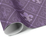 Papier Cadeau Fleur de Lis Motif violet<br><div class="desc">Purple Fleur de Lis Motif moderne chic avec Vintage design élégant</div>