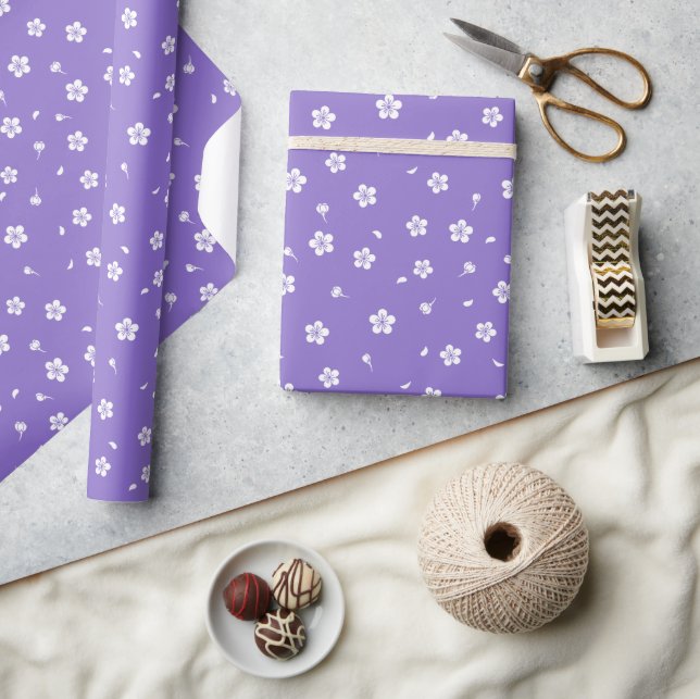 Papier Cadeau Fleurs blanches sur fond violet (Artisanat)