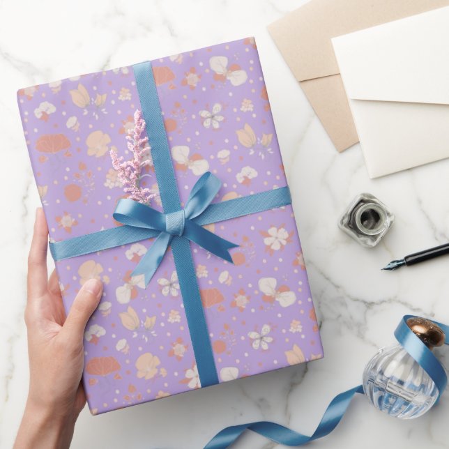 Papier Cadeau Fleurs esquissées sur fond violet clair (Cadeaux)