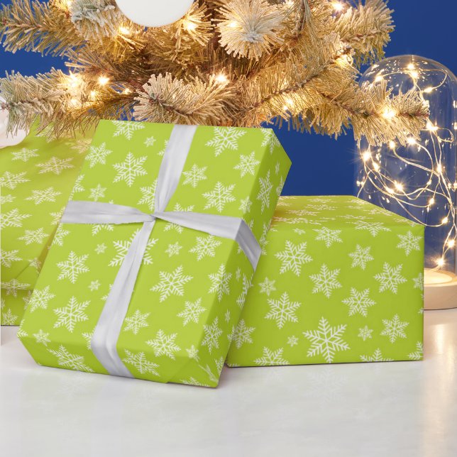 Papier Cadeau Flocons blancs sur motif vert d'hiver (Vacances)