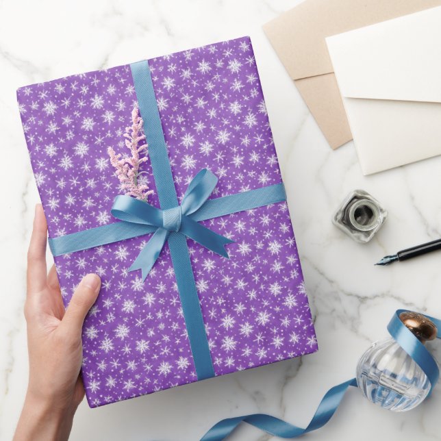 Papier Cadeau Flocons de neige simples violet blanc d'hiver aqua (Cadeaux)