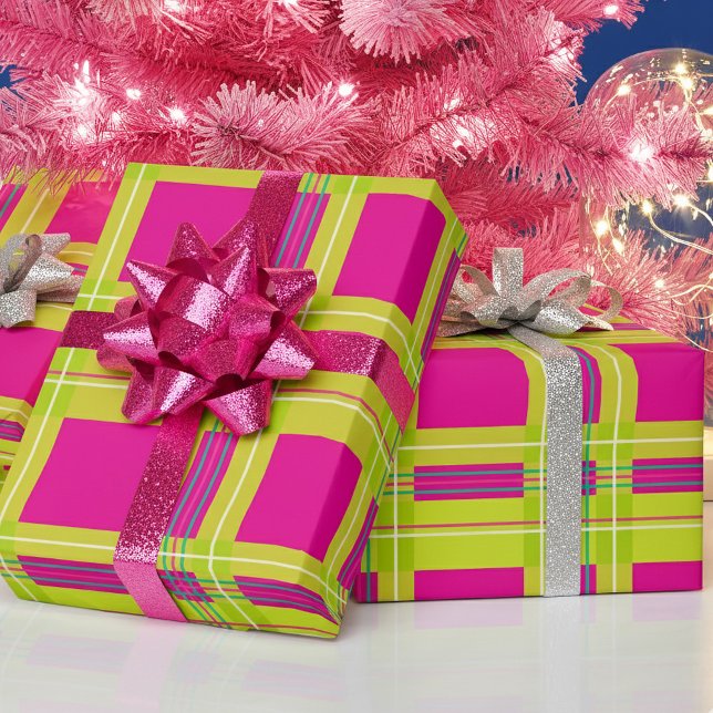 Papier Cadeau Fun Bright Tartan Plaid Hot Pink Christmas (Unique bright colorful hot pink and green Christmas wrapping paper. Tartan with a twist! )