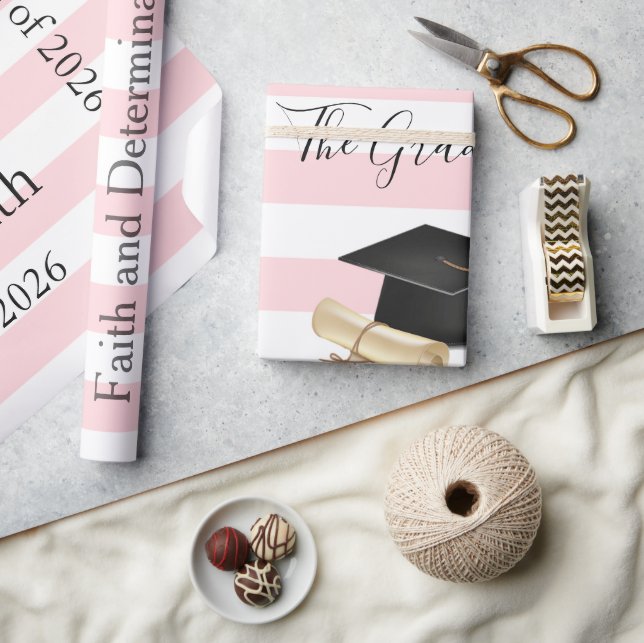Papier Cadeau Glossy Wrapping Paper Pink Stripe Graduate 2026 (Artisanat)