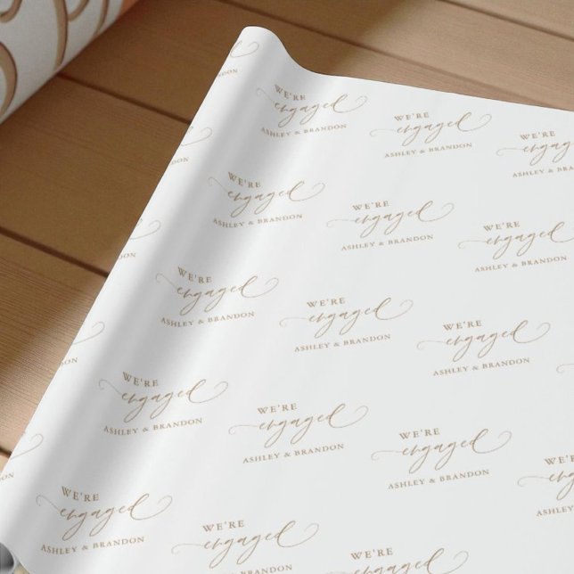 Papier Cadeau Gold Nous sommes engagés Elegant Engagement Party (Créateur téléchargé)