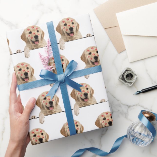 Papier Cadeau Golden Retriever avec des baisers en bâton à lèvre (Cadeaux)