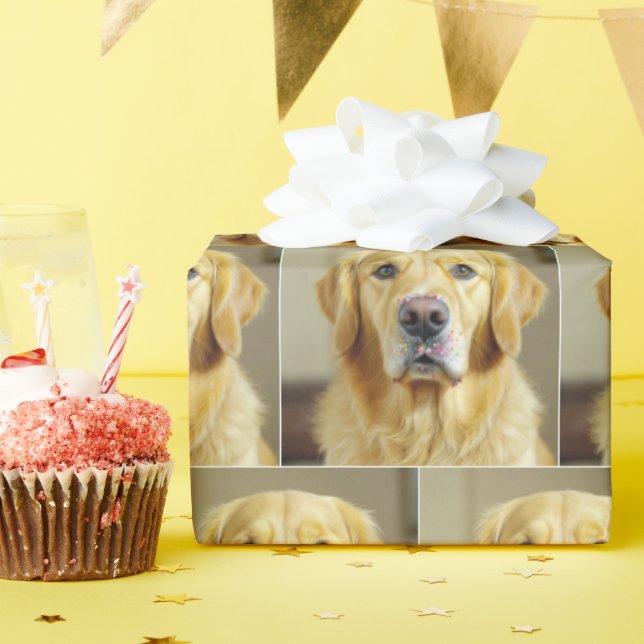 Papier Cadeau Golden Retriever Avec Des Saupouilles Sur Son Nez (Fête d'anniversaire)