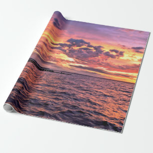 Papier Cadeau Grand coucher de soleil coloré sur la plage d'eau,