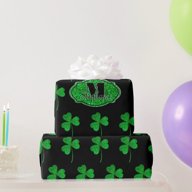 Papier Cadeau Green Sparkly Shamrock Monogramme St Patrick (Cadeaux de fête)