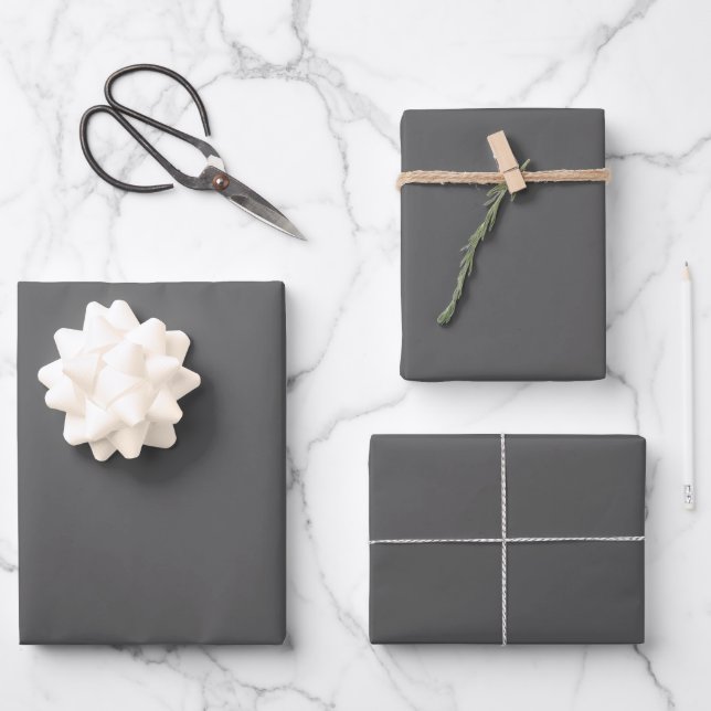 Papier cadeau gris avec couronne de fleurs (Recto)