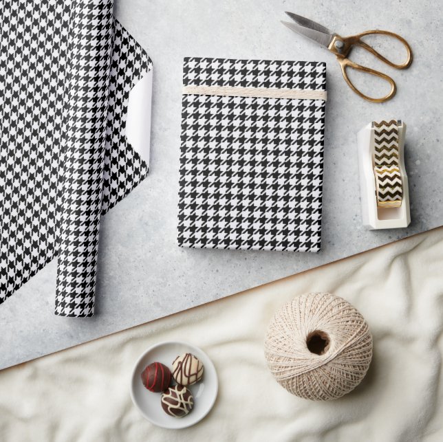 Papier Cadeau Houndstooth noir et blanc par Shirley Taylor (Artisanat)