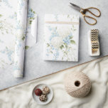 Papier Cadeau Hydrangeas Blancs Fleurs Bleues Shower Nuptial<br><div class="desc">De magnifiques hydrangeas blancs mélangés à des fleurs bleues et à une verdure douce ont été utilisés pour créer ce beau papier d'emballage cadeau.</div>