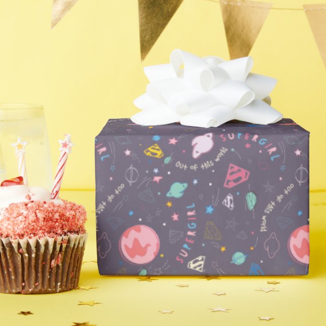 Papier Cadeau Illustration Supergirl volant vers le haut (Fête d'anniversaire)