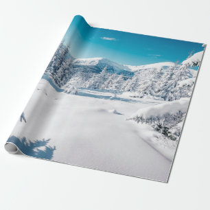 Papier Cadeau Image pittoresque de l'épinette. Jour gelé, victoi