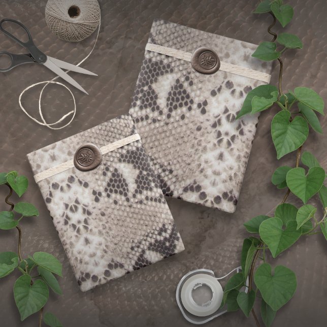 Papier Cadeau Imprimé Animal Serpent Taupe (Créateur téléchargé)