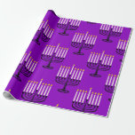 Papier Cadeau imprimé juif violet menorah hanoukka<br><div class="desc">"menorah violet hanoukka tirage juif ",  "hanoukka violet",  "menorah violet",  "hanoukka menorah",  menorah,  "happy hanoukka",  channukah,  hannukah,  Hanoukka, ,  "vacances juives"</div>