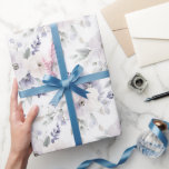 Papier Cadeau Jolie Fête des mariées de fleurs de lavande d'ivoi<br><div class="desc">Joli violet Lavande d'ivoire Fête des mariées ou toute occasion</div>