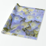 Papier Cadeau Jolies et colorées fleurs bleu-clair d'hortensia<br><div class="desc">Caractéristiques de conception ce qu'une photo en gros plan d'hortensia bleu-clair coloré fleurit. Une conception élégante pour envelopper vos cadeaux dedans. Grand pour les douches,  les cadeaux de mariage,  ou les cadeaux nuptiales de fiançailles.</div>