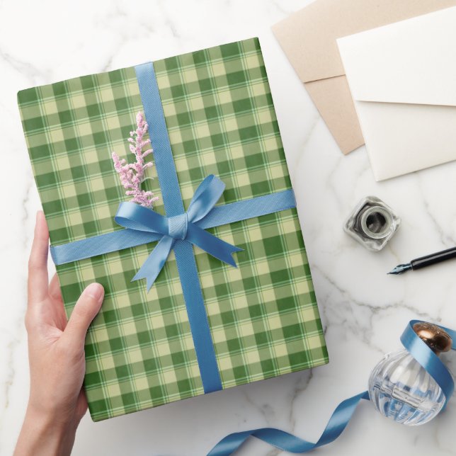 Papier Cadeau Journée de la Saint Patrick à Plaid Vert (Cadeaux)