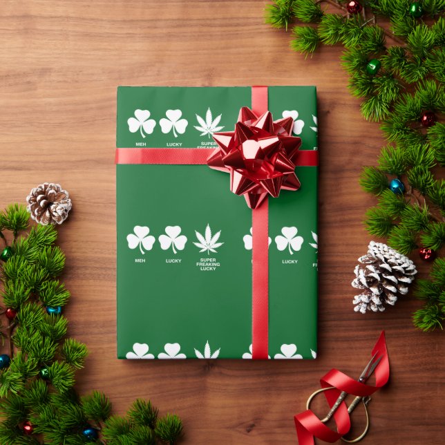 Papier Cadeau La fête drôle de Saint-Patrick pour les gars  (Cadeau de vacances)