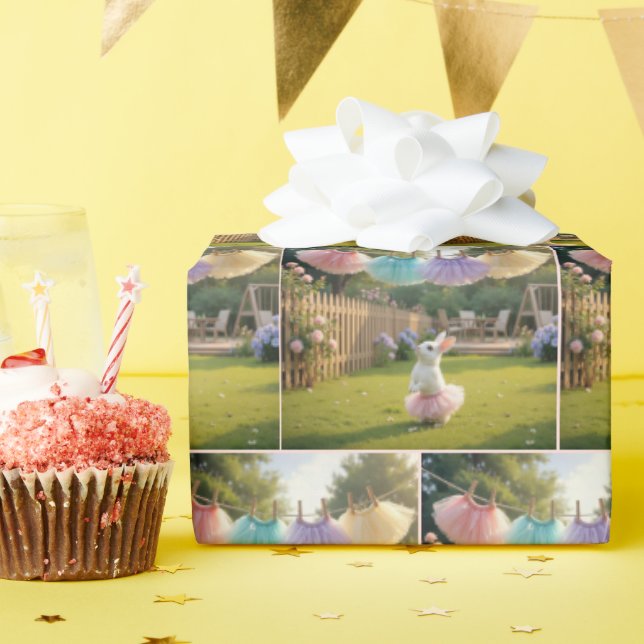 Papier Cadeau Lapin blanc portant un tutu rose (Fête d'anniversaire)
