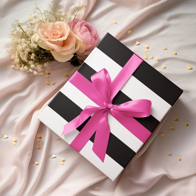 Papier Cadeau Larges Rayures Horizontales Noires et Blanches (Large Black and White Horizontal Stripes Wrapping Paper)