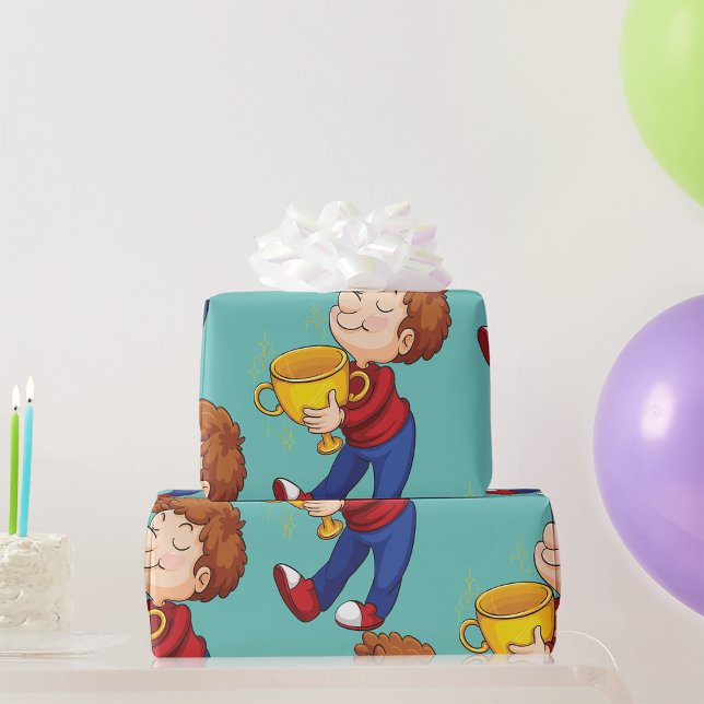 Papier Cadeau Lauréat du prix Trophée d'or de Boy Holding (Créateur téléchargé)