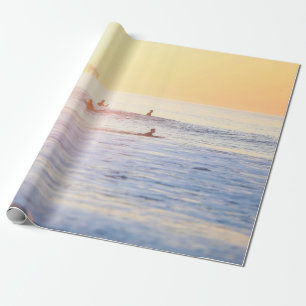 Papier Cadeau Les surfeurs sur la plage