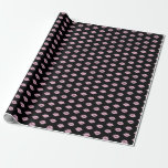 Papier Cadeau Lèvres roses simple sur la fête noire<br><div class="desc">Faites vos cadeaux inoubliables avec nos lèvres roses "Chic Kiss" sur papier d'enveloppement de la partie noire. Ce papier d'emballage audacieux et élégant est parfait pour ajouter une touche de glamour à toutes les occasions, des fêtes d'anniversaire et des douches nuptiales aux événements de relations publiques cosmétiques chic. Avec un...</div>