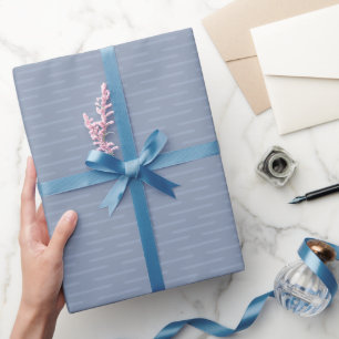Papier Cadeau Lignes subtiles sur bleu gris clair