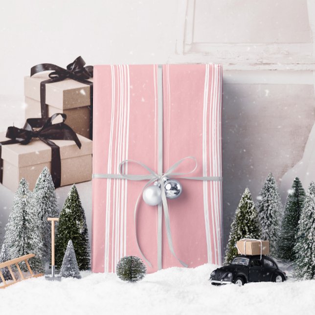 Papier Cadeau Lux Christmas White Stripes sur papier d'enveloppe (Celebrate every occasion with our stunning Lux Christmas Pink wrapping paper!)