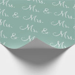 Papier Cadeau M. Mme Script Wedding shower<br><div class="desc">Joli M. & Mme script sauge papier d'emballage vert pour un mariage,  douche nuptiale.</div>