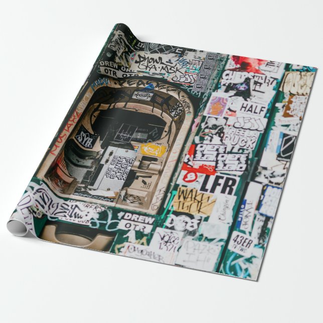 PAPIER CADEAU MACHINE ATM AVEC GRAFFITI (Déroulé)